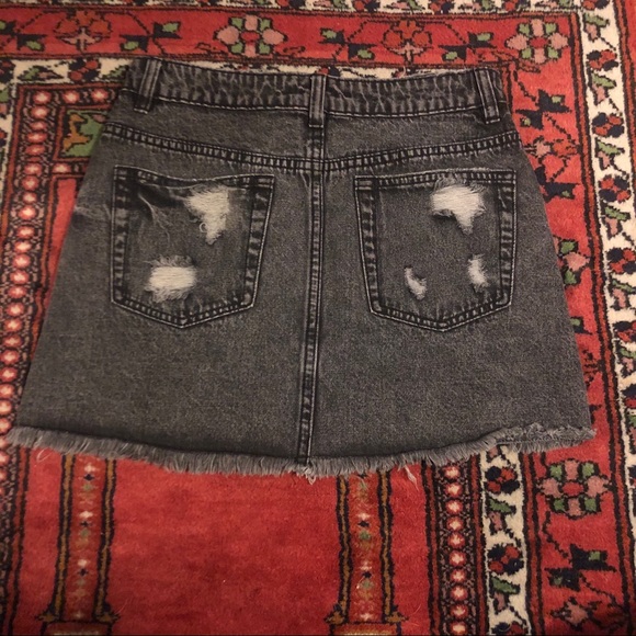 Signature8 - Grey Distressed Denim Mini Skirt S - Picture 2 of 4